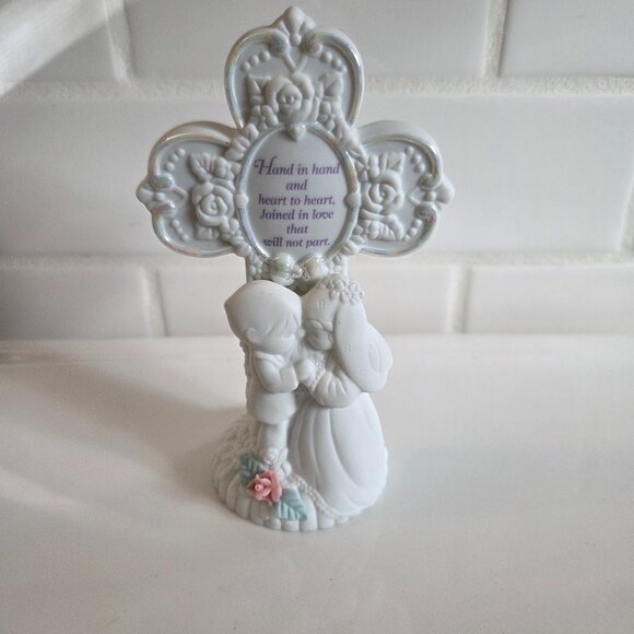 Vintage Precious Moments Cross with Bride and Groom Figurine 1984 - Picture 1 of 3